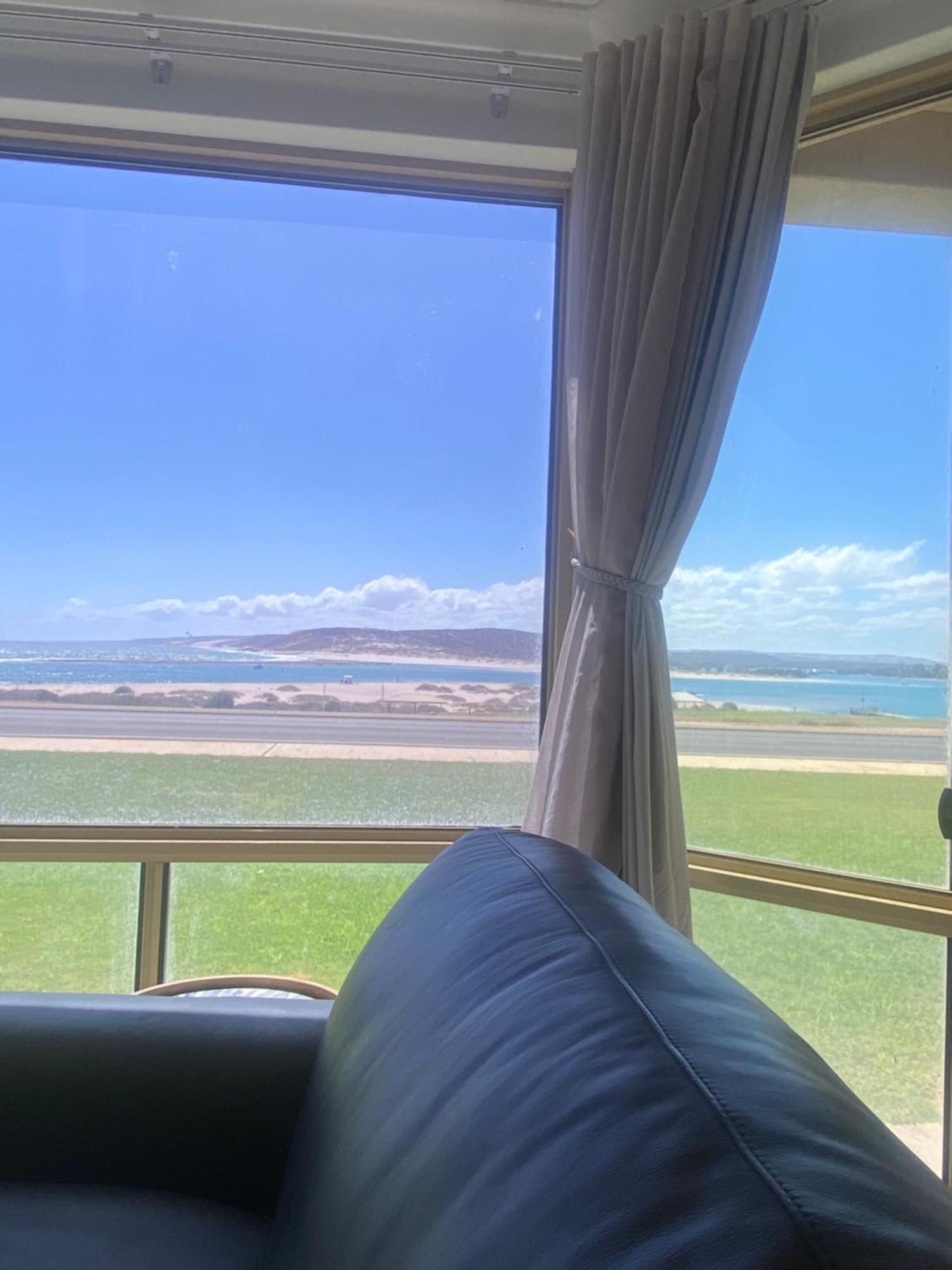 Pelican Shore Oceanfront Villa 6 Kalbarri Exterior foto