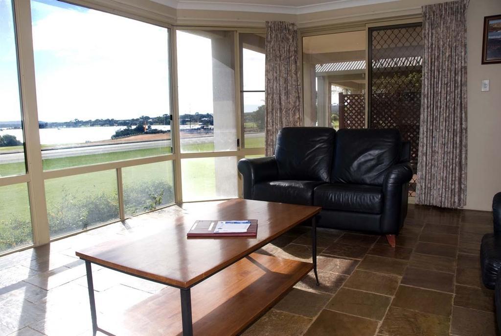 Pelican Shore Oceanfront Villa 6 Kalbarri Habitación foto